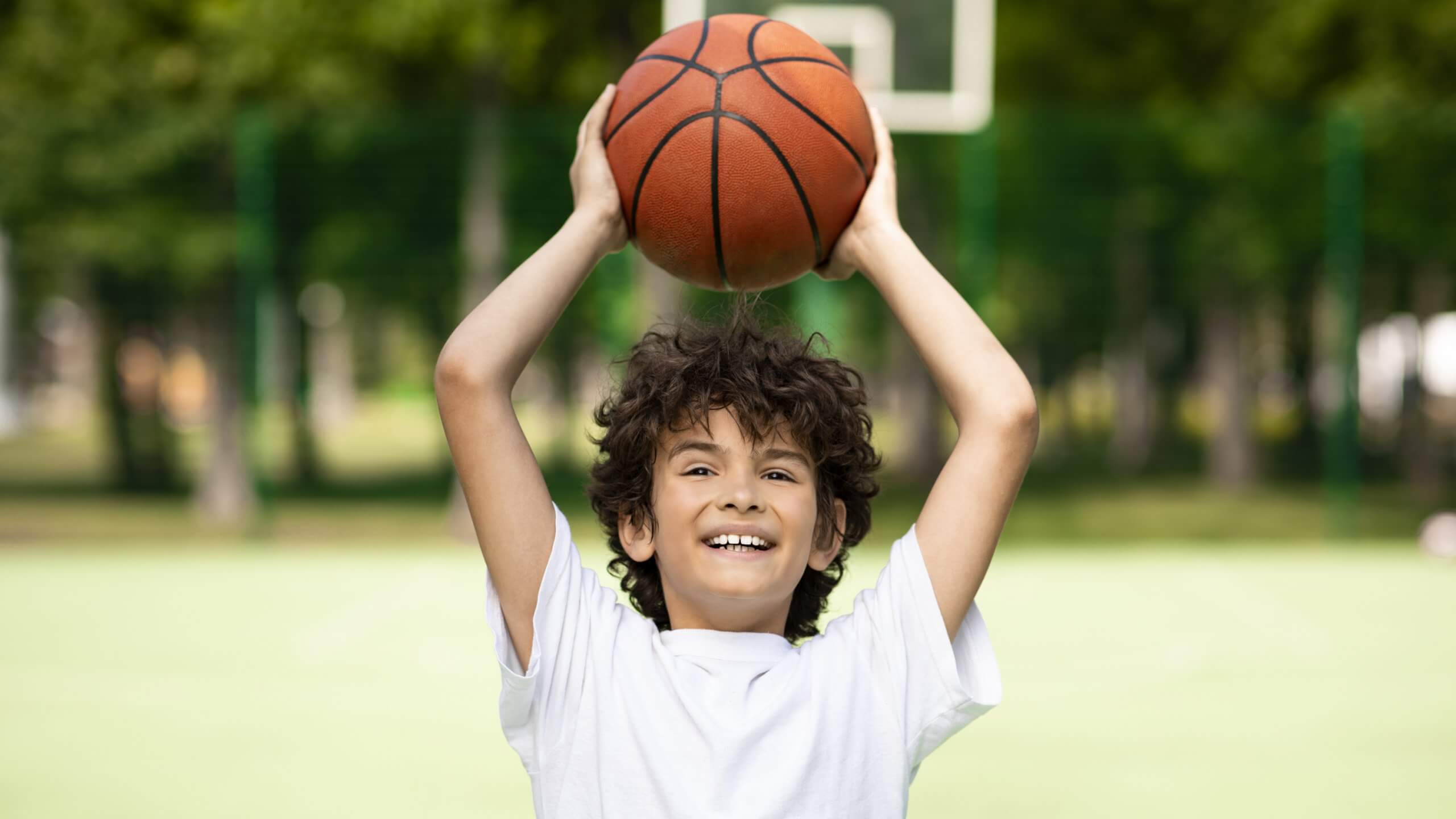 EDUCAÇÃO FÍSICA NA MENTE: BASQUETEBOL