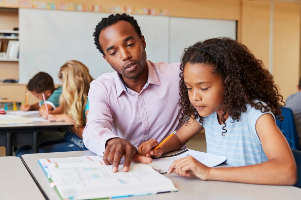 Aplicativos que visam facilitar o trabalho do professor