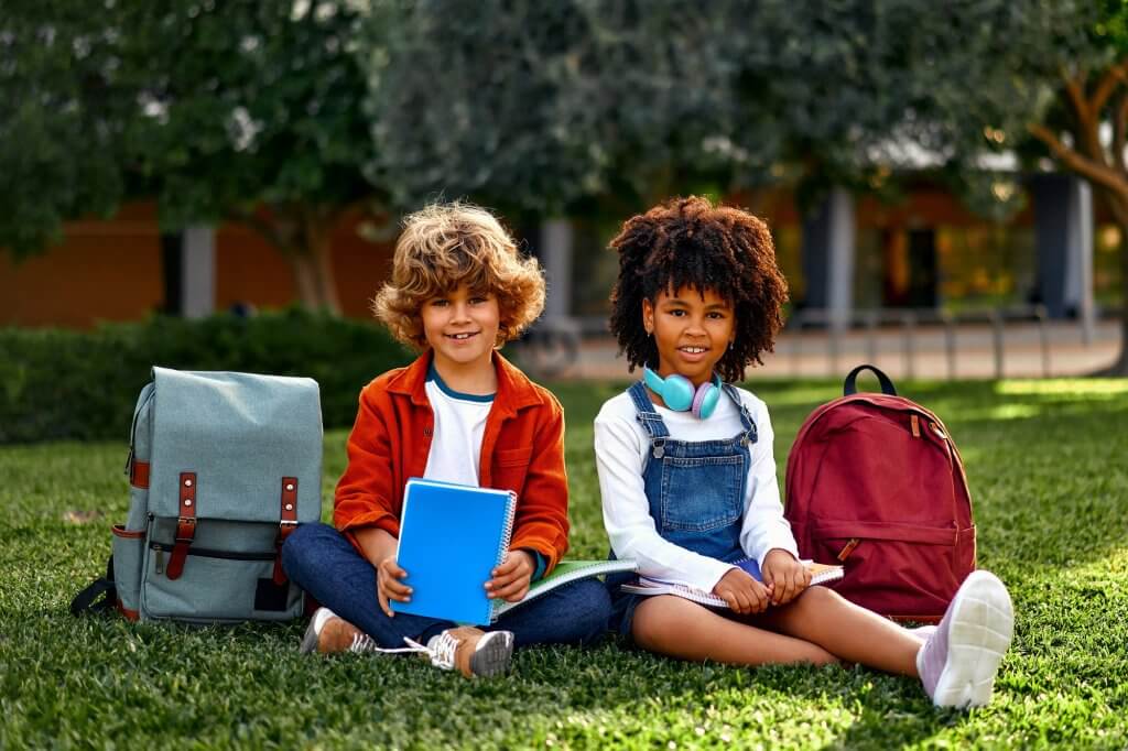 criancas na escola humanizada