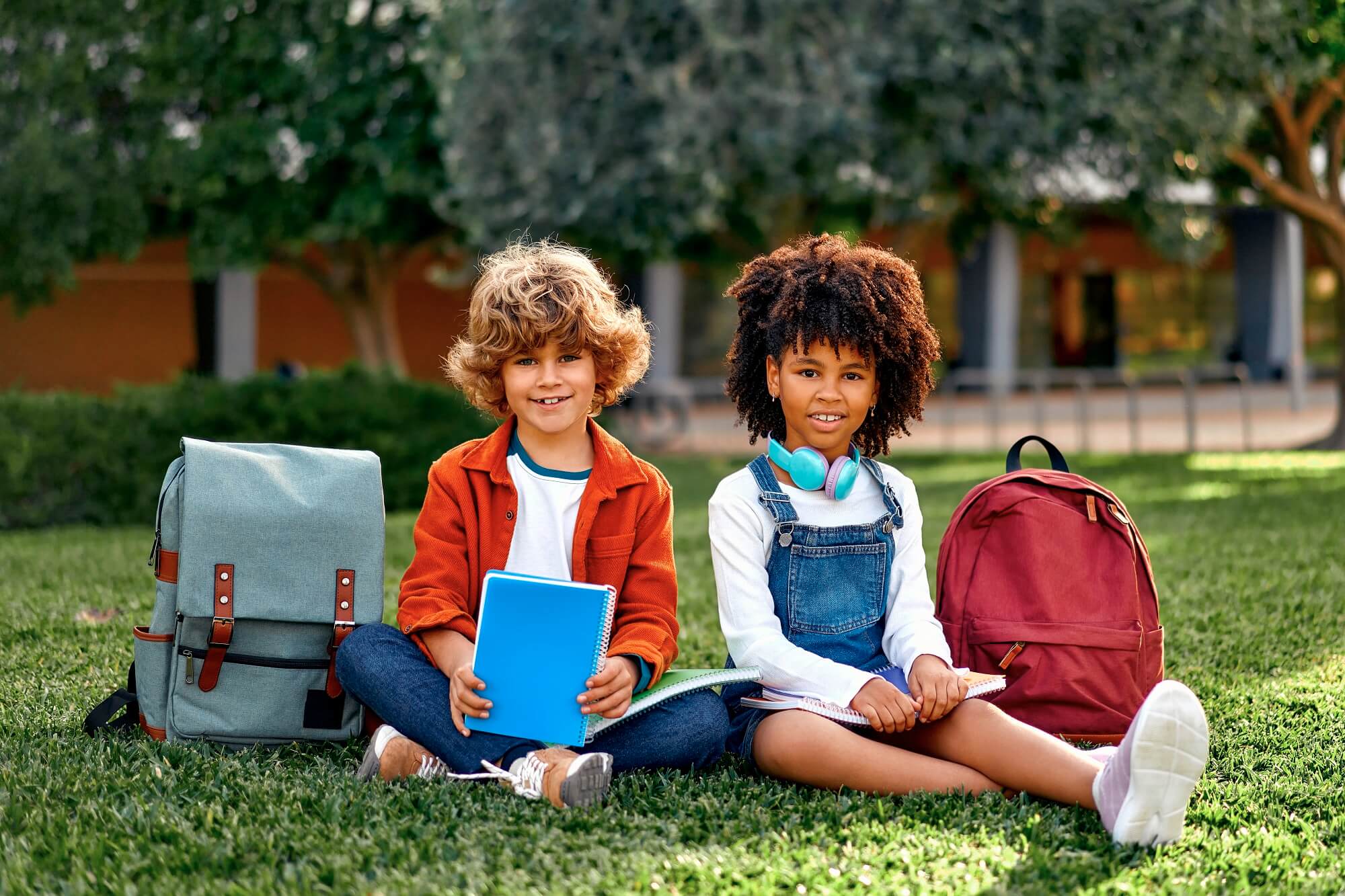 criancas na escola humanizada